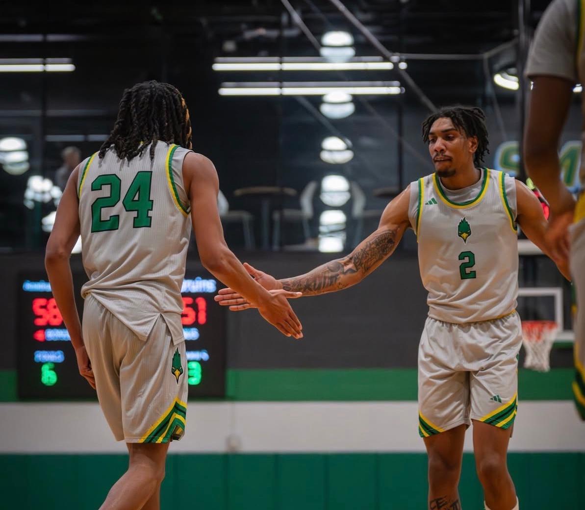 Men's BB 1-1 in Conference