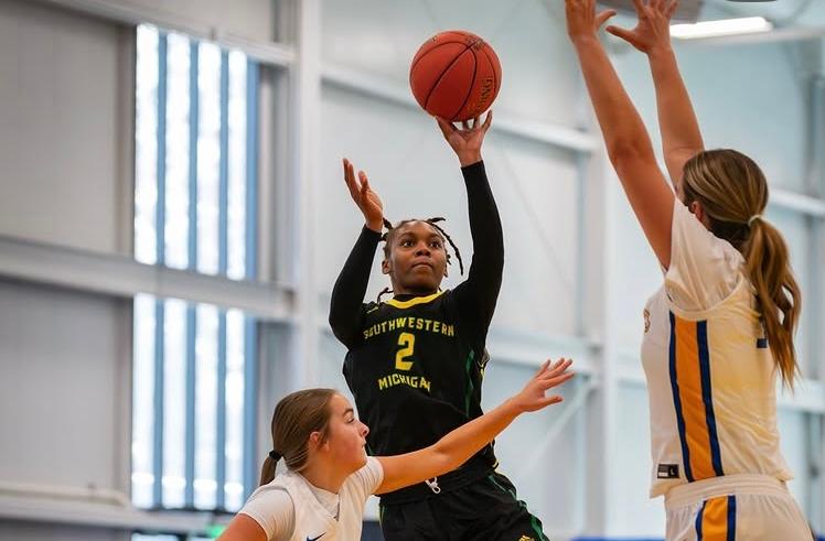 Women Take Road Loss at GRCC